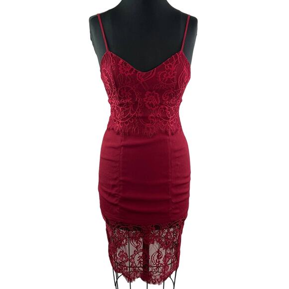 Lovers + Friends Red Sleeveless V-Neck Lace Overlay Devoted Dress Size XS - Picture 1 of 9
